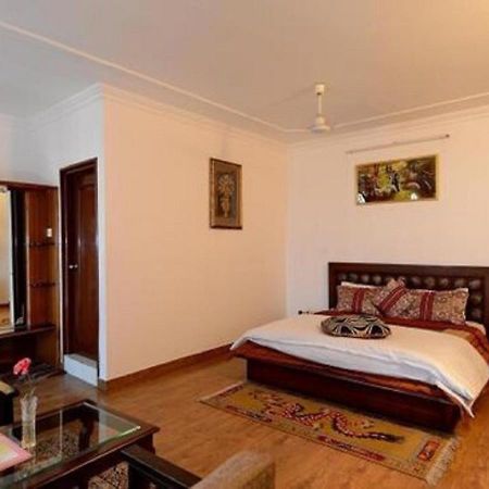 Polo Regency Hotell Sundarnagar Exteriör bild