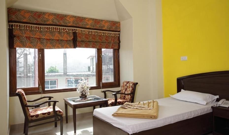 Polo Regency Hotell Sundarnagar Exteriör bild