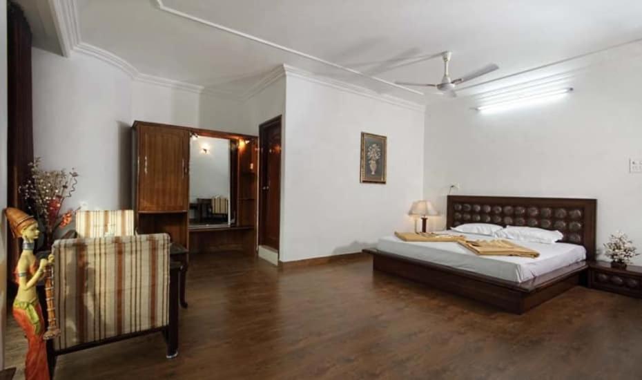 Polo Regency Hotell Sundarnagar Exteriör bild
