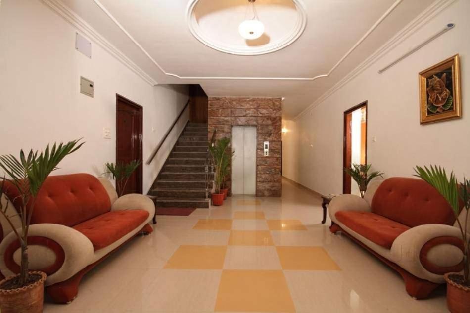 Polo Regency Hotell Sundarnagar Exteriör bild