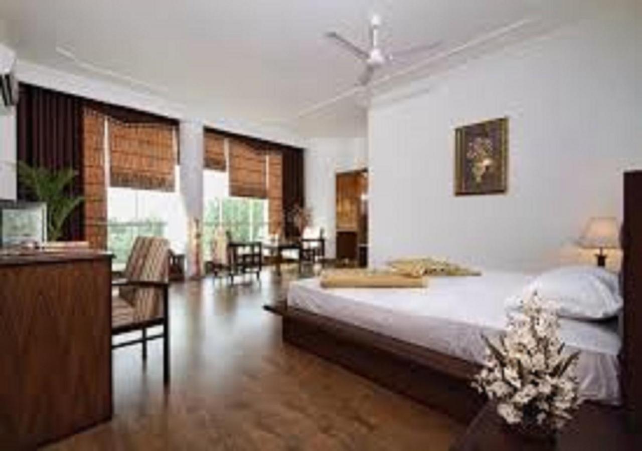 Polo Regency Hotell Sundarnagar Exteriör bild