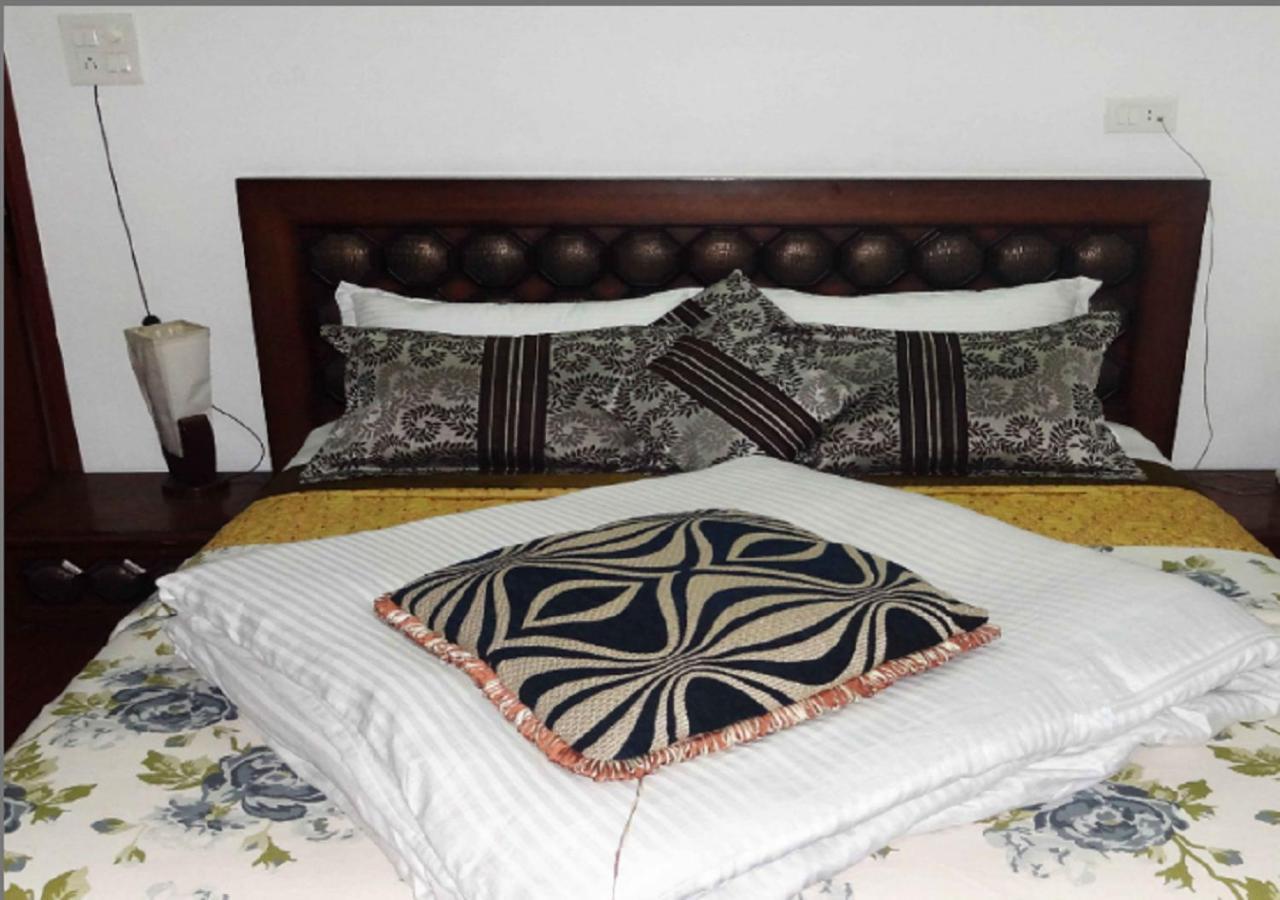 Polo Regency Hotell Sundarnagar Exteriör bild